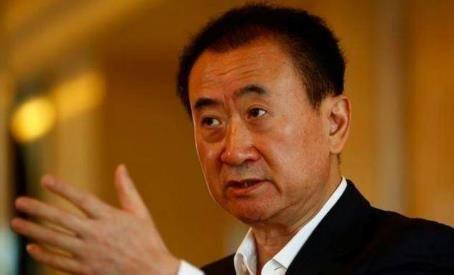 娱乐圈吃瓜王健林是谁,揭秘娱乐圈“吃瓜王”王健林的传奇人生  第3张